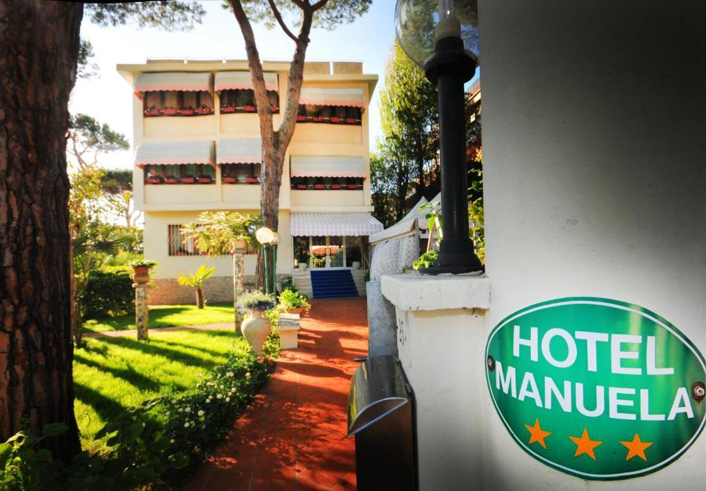Hotel Manuela Cinquale Bagian luar foto